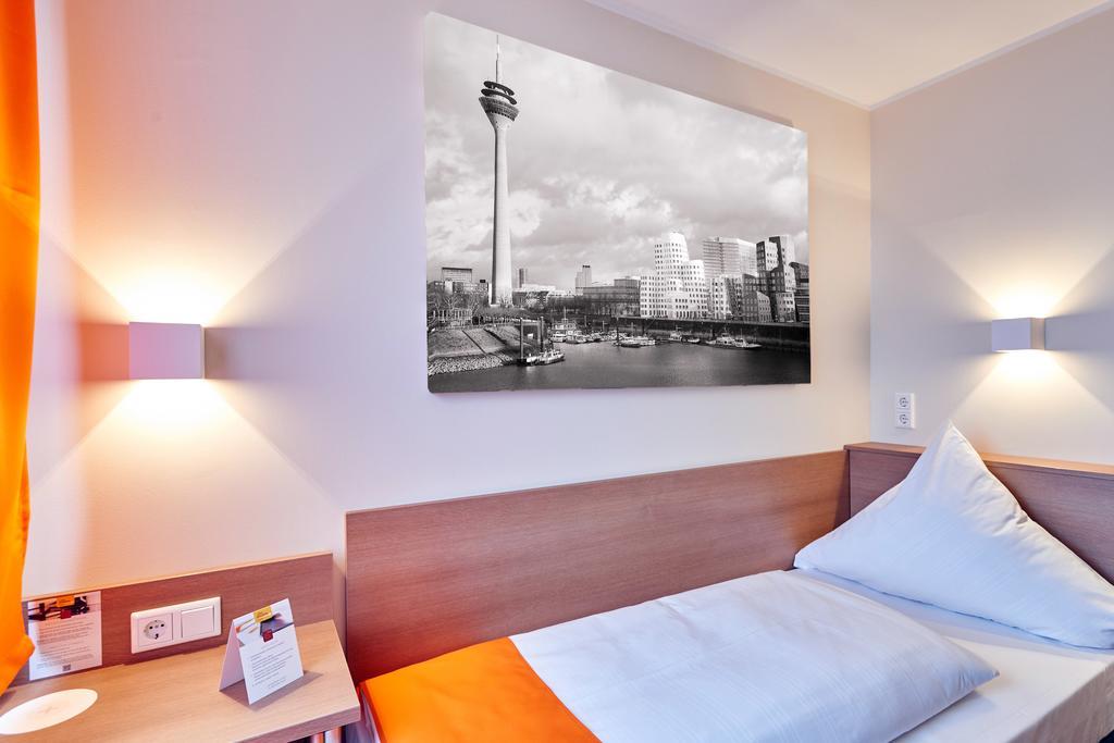 Mcdreams Hotel Wuppertal City المظهر الخارجي الصورة