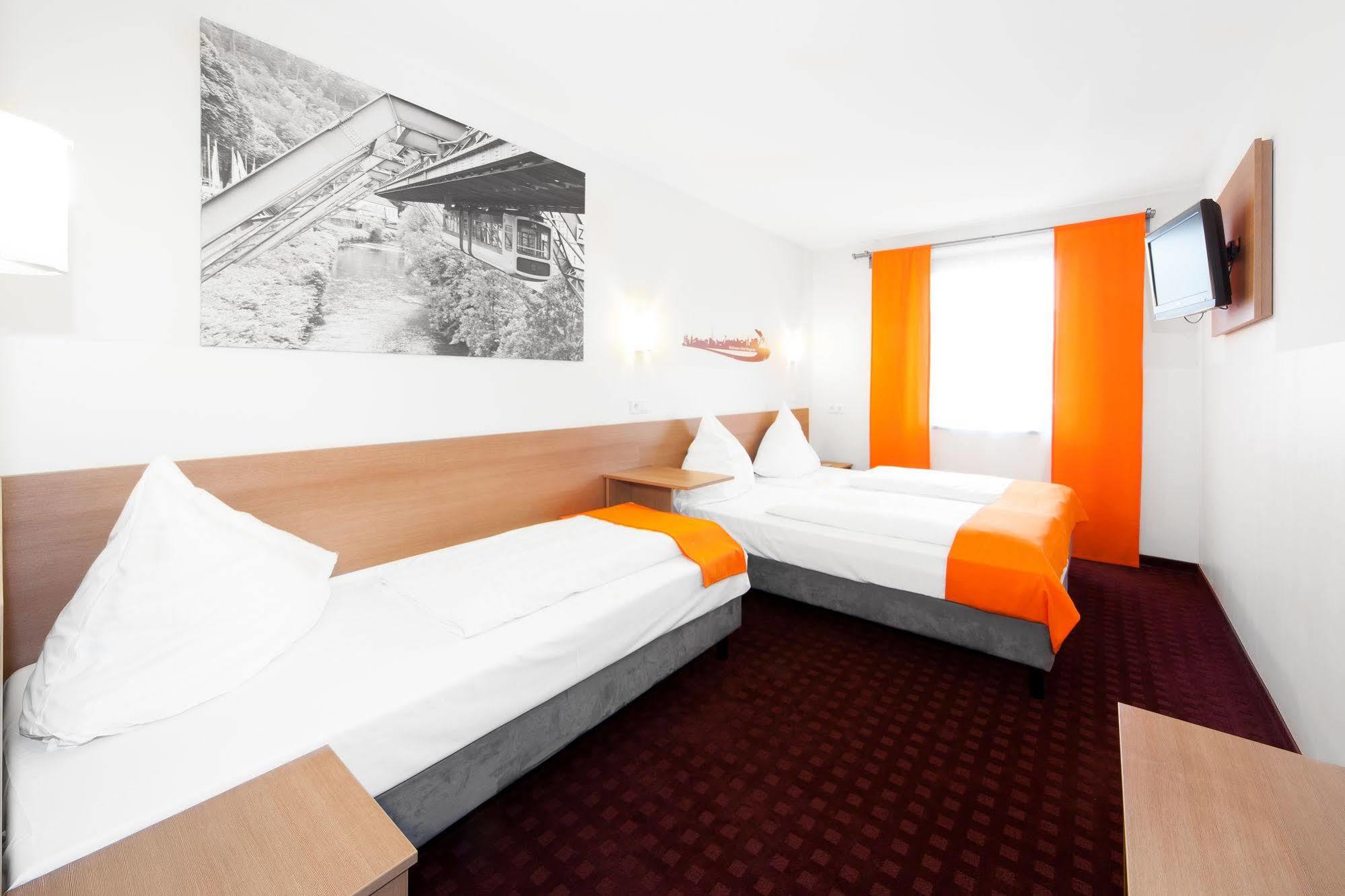 Mcdreams Hotel Wuppertal City المظهر الخارجي الصورة